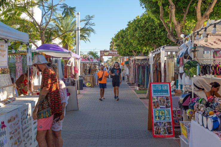 Photo Playa d'en Bossa market by Spotlight - Peter Young 07 2022